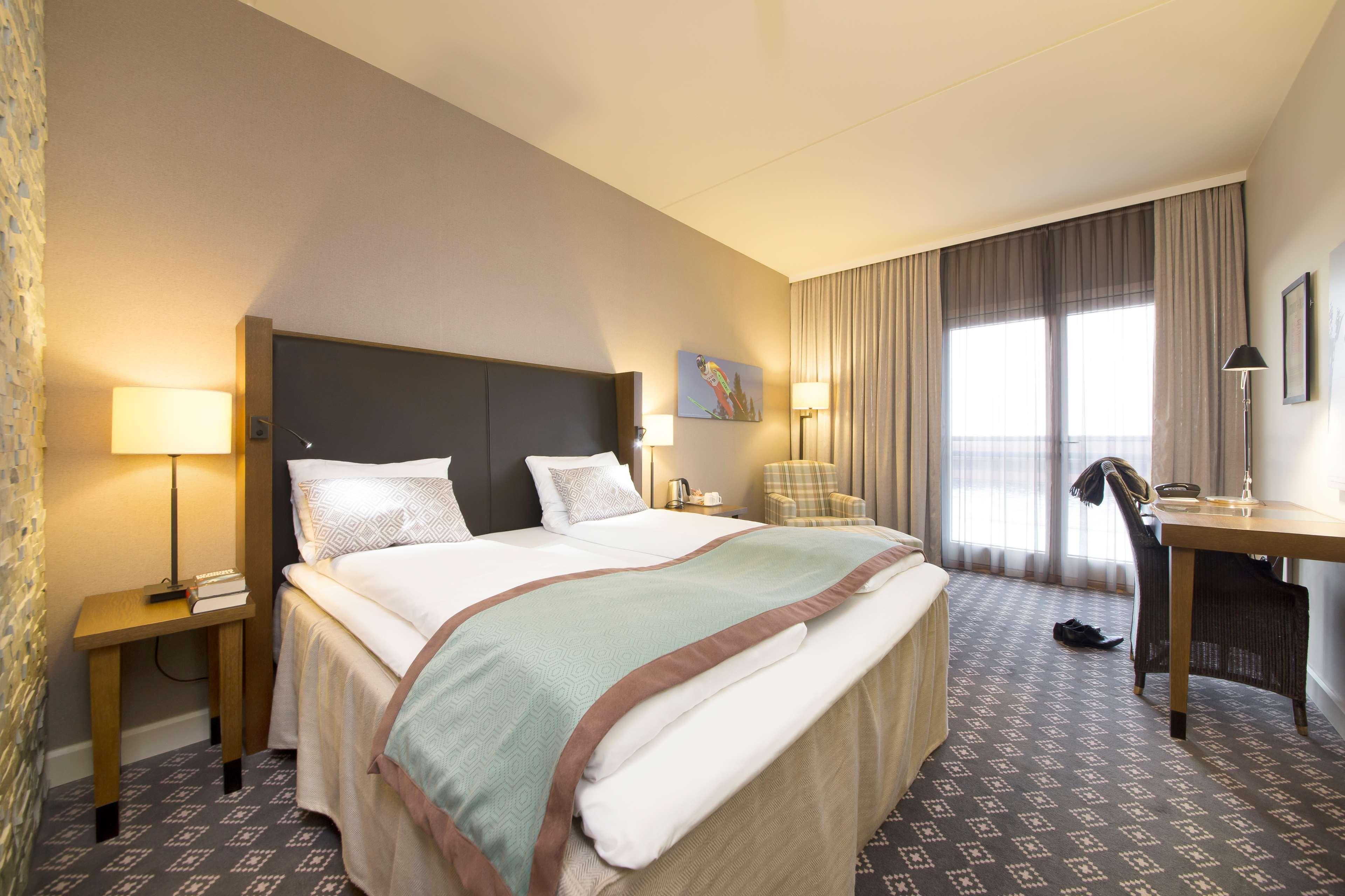 สแกนดิก โฮลเมนคอลเลน พาร์ค Hotel ออสโล ภายนอก รูปภาพ